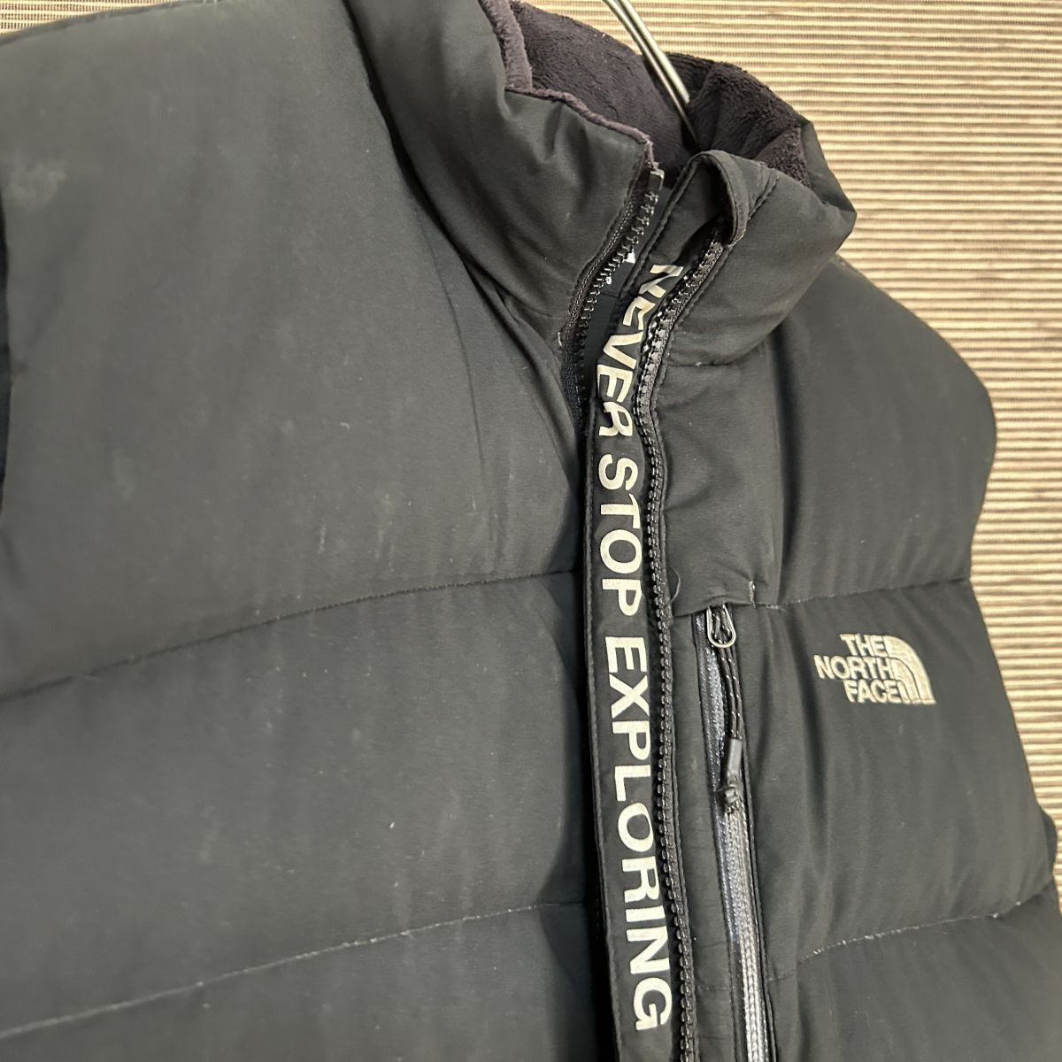 ノースフェイス ダウンベスト　子供150　黒ブラック　刺繍　キッズG1 古着　入手困難　激レア　希少 人気　ワンポイントロゴ　訳あり激安_画像7