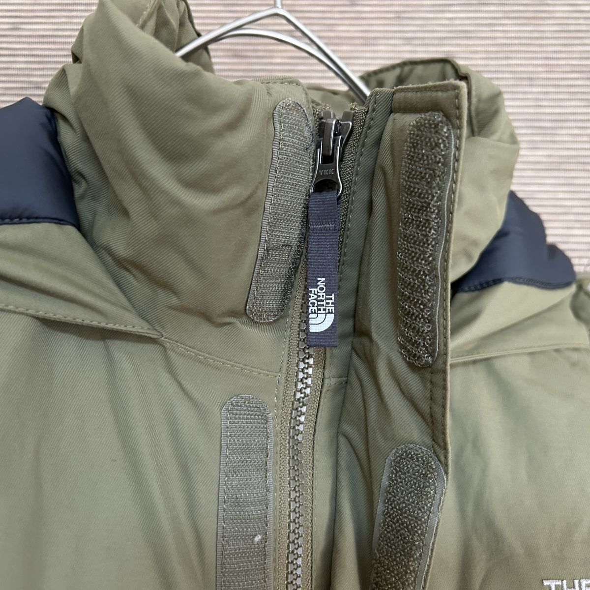 ノースフェイス　ダウンジャケット モッズコート　カーキ子供150　フェイクファーC1 古着　入手困難　激レア　希少 人気　刺繍　キッズ_画像2