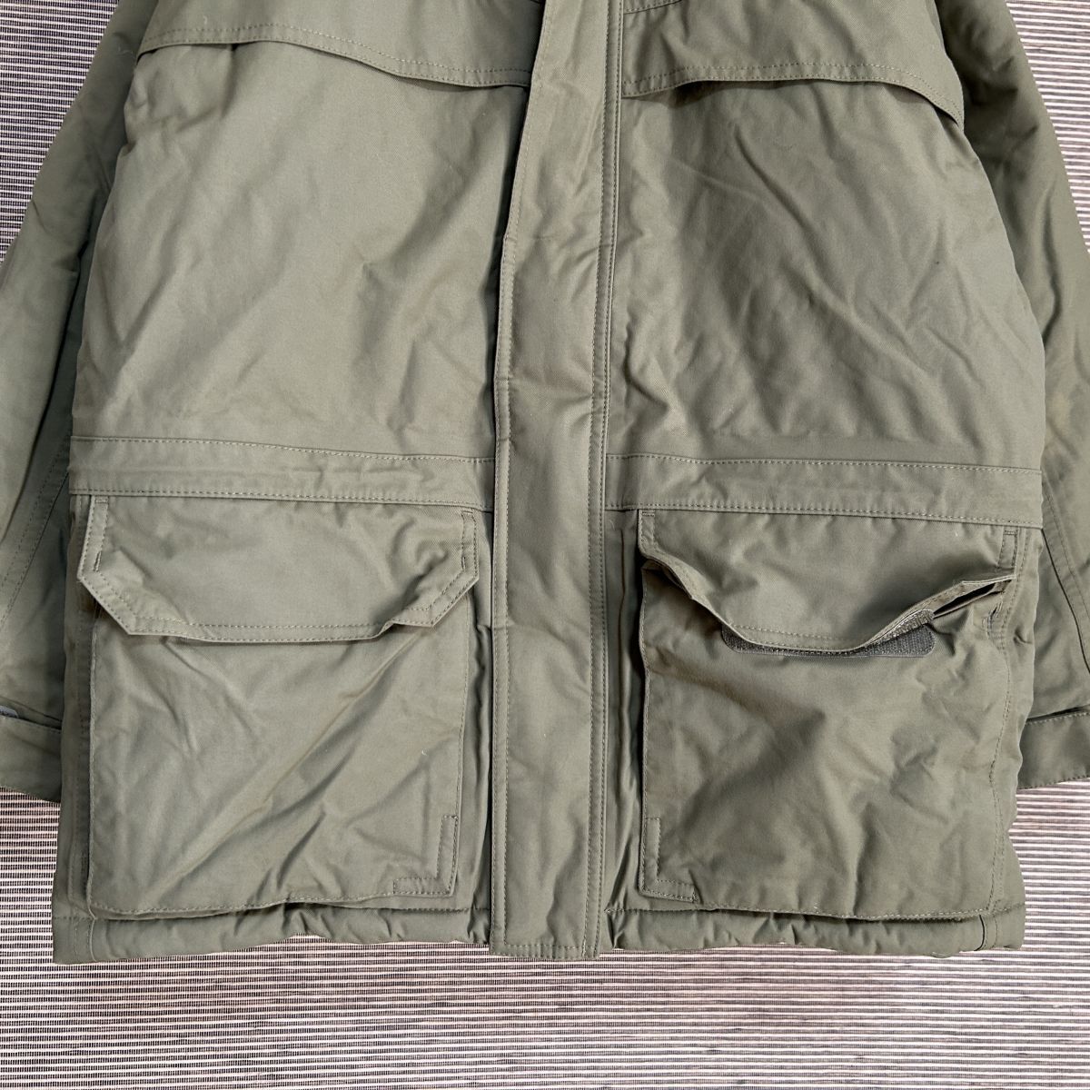 ノースフェイス　ダウンジャケット モッズコート　カーキ子供150　フェイクファーC1 古着　入手困難　激レア　希少 人気　刺繍　キッズ_画像5