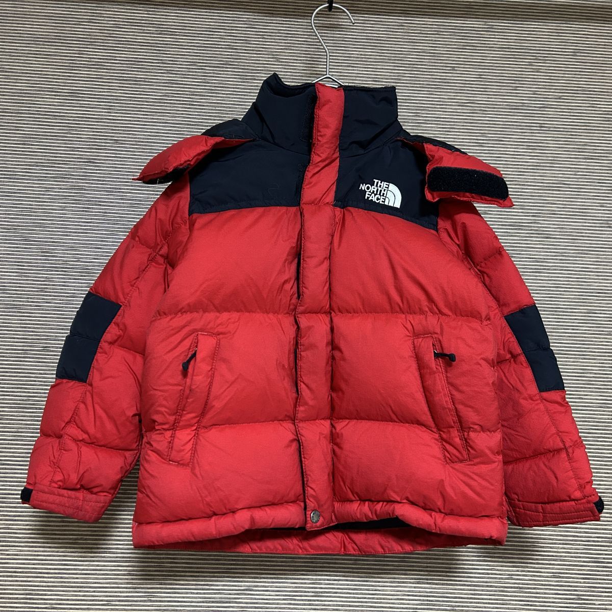 ノースフェイス ダウンジャケット 赤黒　子供110キッズ　刺繍　ハイベントF2　古着　入手困難　激レア　希少 人気　レッド　ワンポイント_画像1
