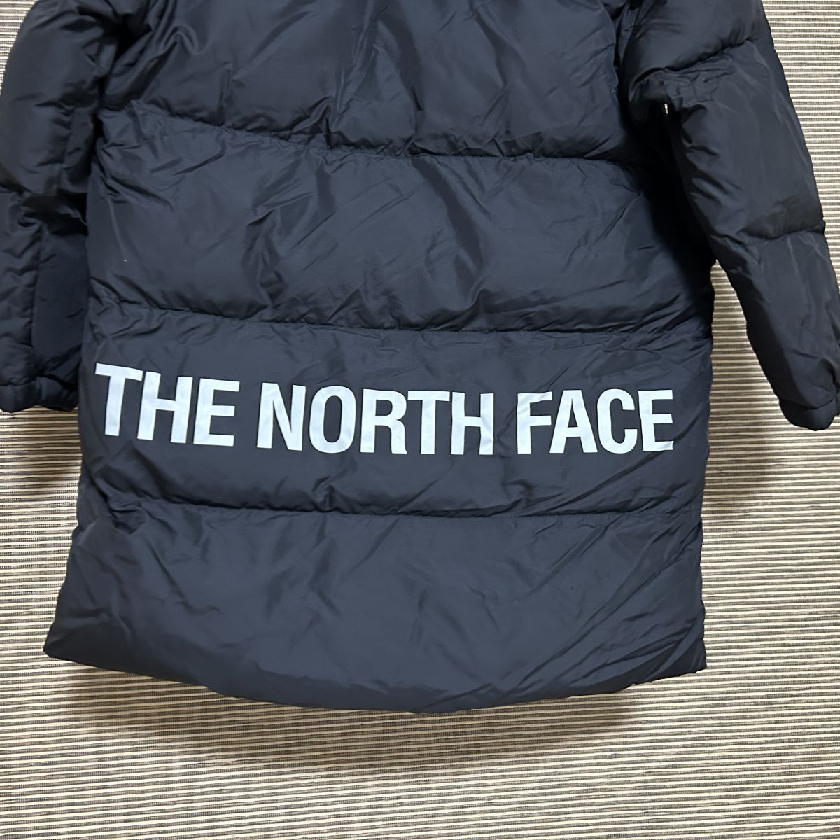 ノースフェイス　ロングダウンコートベンチコートonball子供110 黒ブラックF2　古着　入手困難　激レア　希少 人気　デカロゴ　ビッグロゴ_画像2