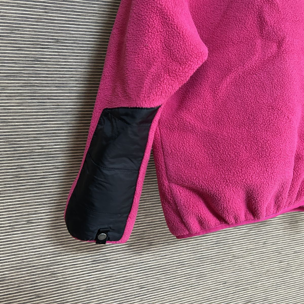 ノースフェイス　ダウンフリースジャケット　子供110キッズ　黒ピンク　刺繍F1 古着　入手困難　激レア　希少 人気　ワンポイントロゴ_画像7