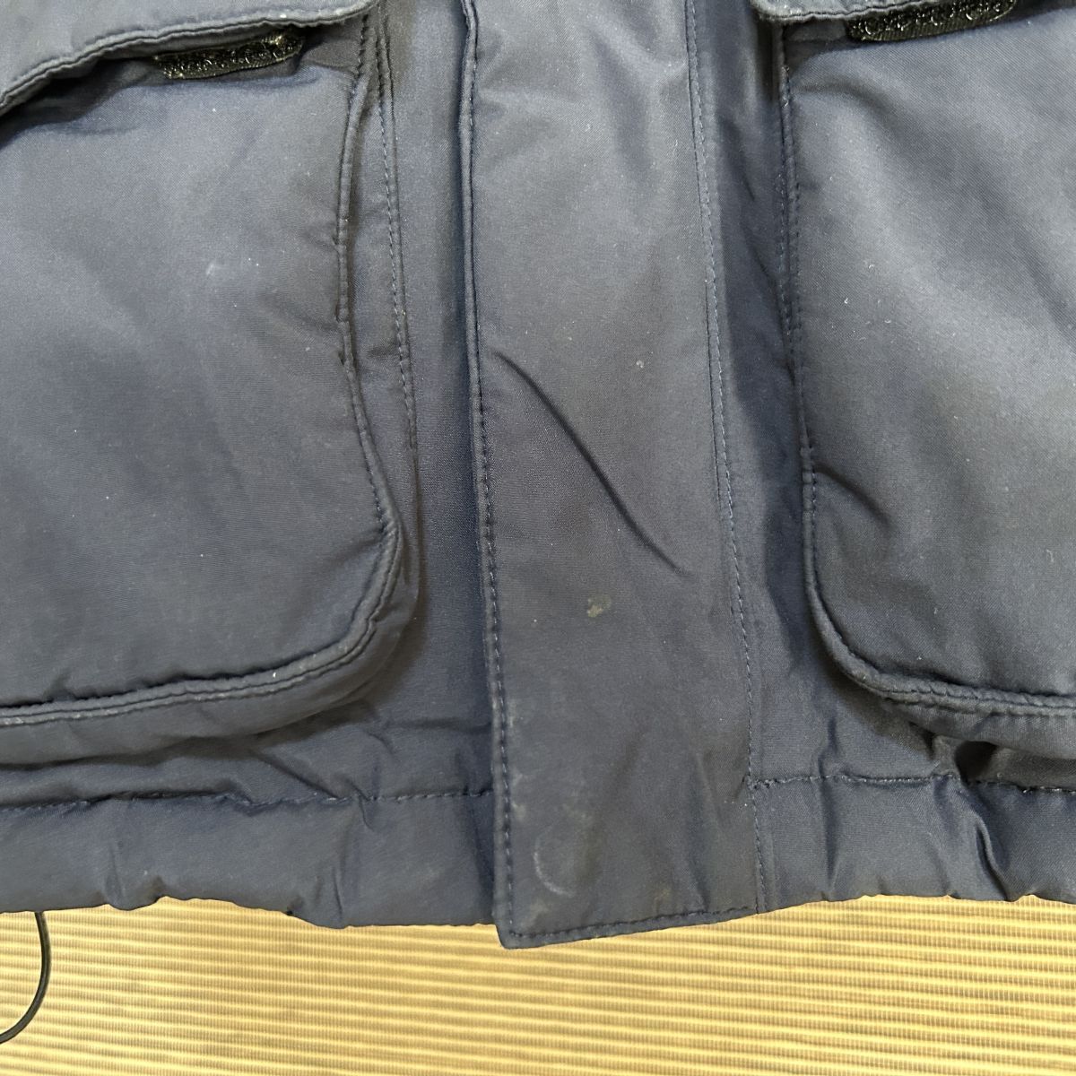 ノースフェイス　ダウンジャケット マクマード　ネイビー子供110刺繍ゴアF2 古着　入手困難　激レア　人気　希少　キッズ　肩ロゴ_画像4