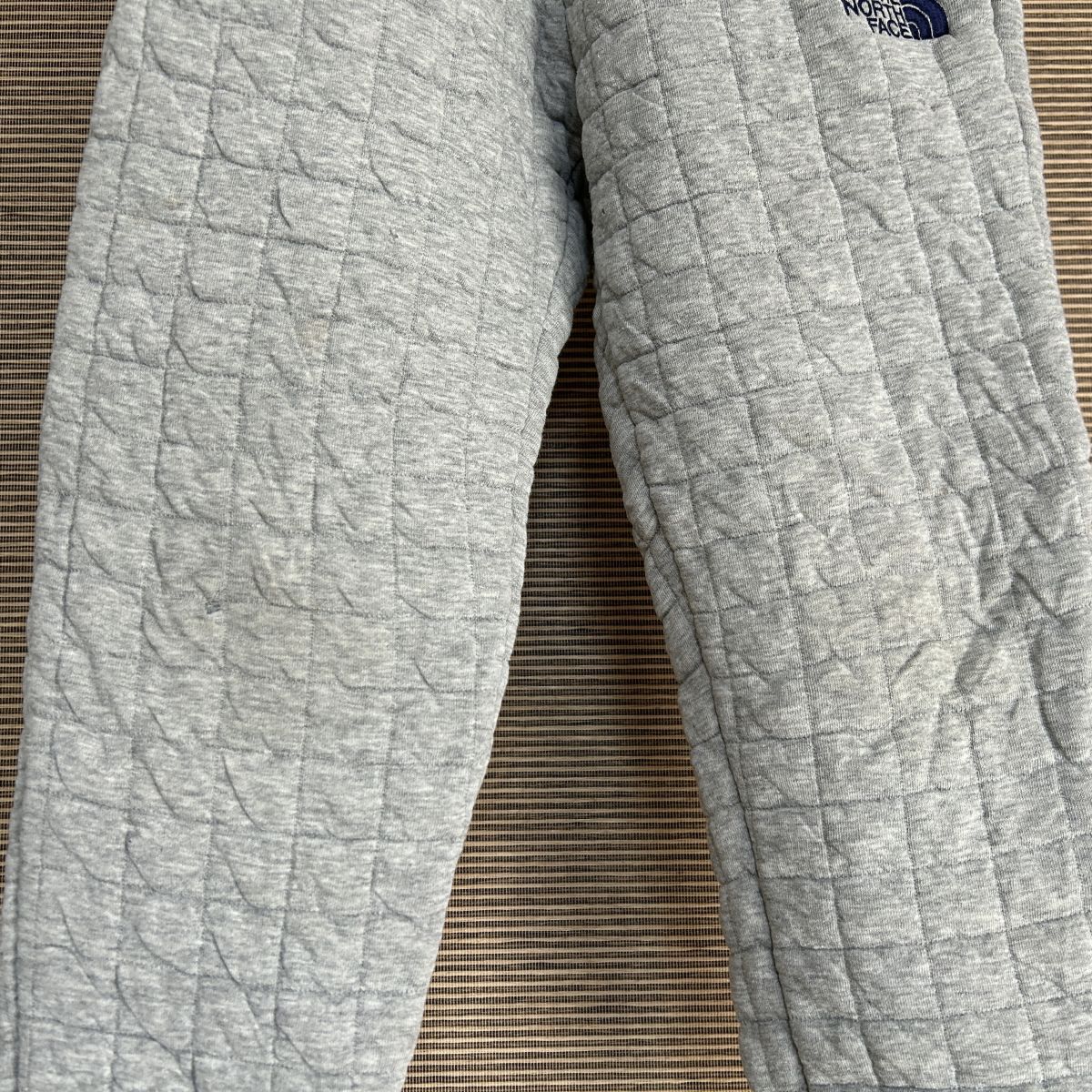 ノースフェイス　スウェットパンツ　子供130キッズ　刺繍　ワンポイントE1　古着　入手困難　激レア　人気　訳あり激安_画像5