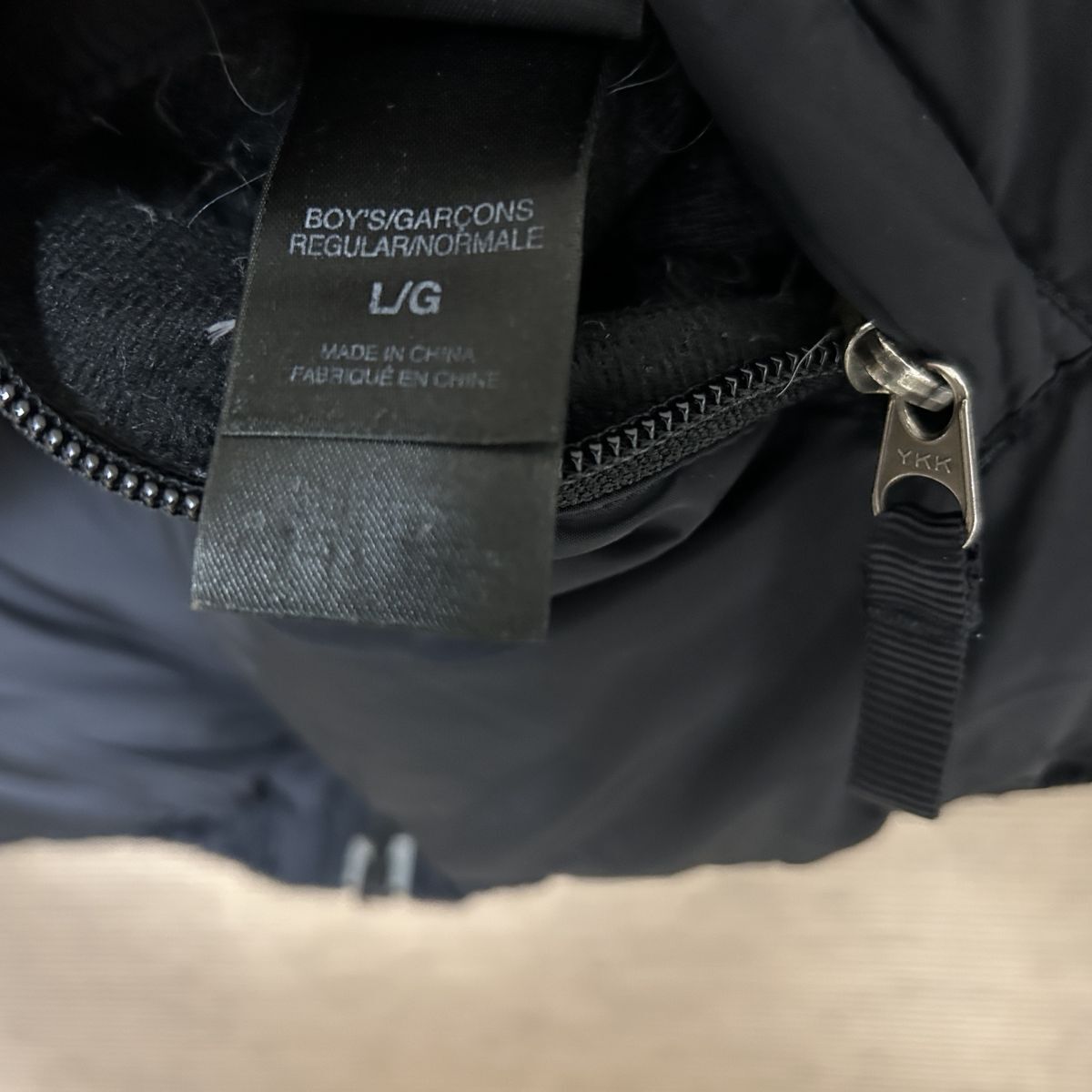 ノースフェイス　ダウンジャケット リバーシブル　子供150　黒ブラック刺繍E3　古着　入手困難　激レア　人気 ワンポイント　キッズ US規格_画像10