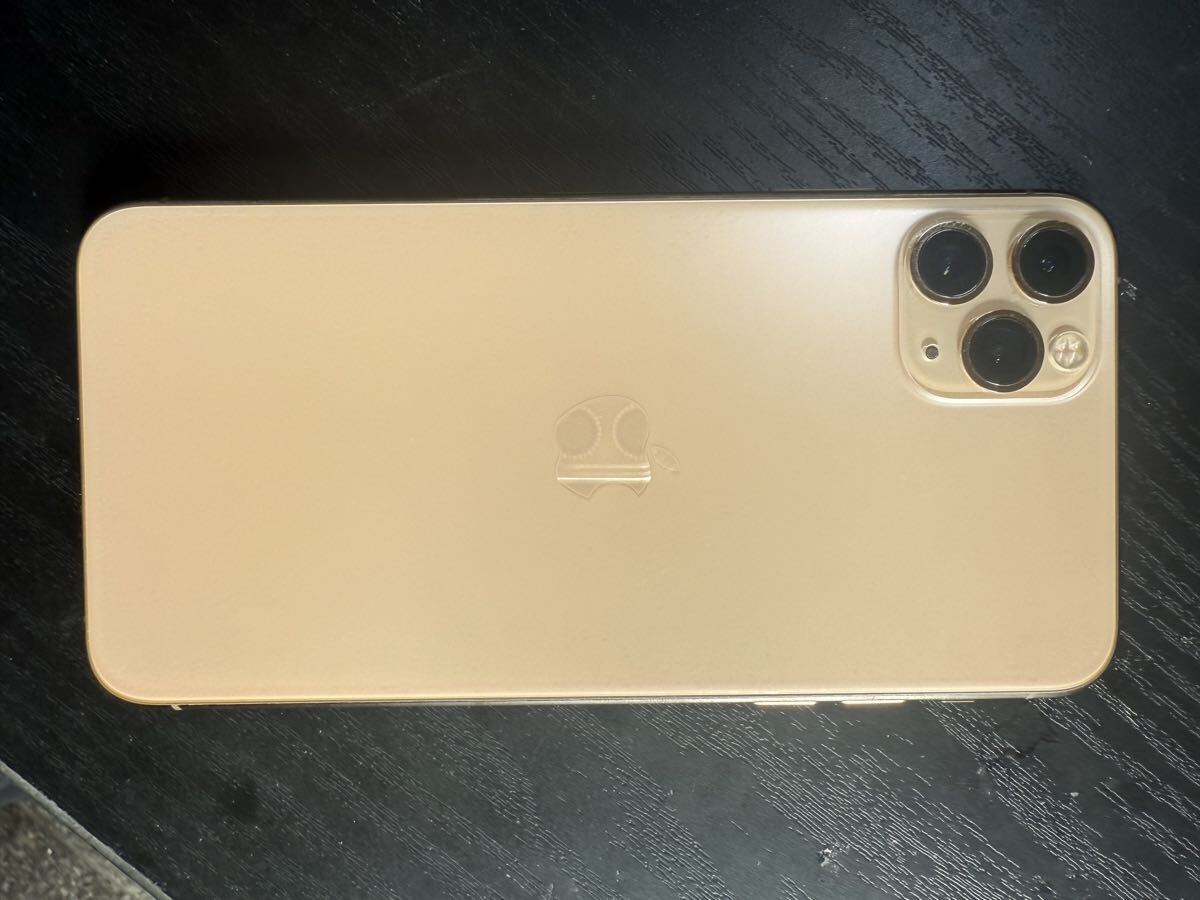 [衝撃1円スタート] iPhone11 Pro Max 256GB A2218 ゴールド　SIMフリー Apple バッテリー72% 箱、冊子、イヤホン付き_画像3