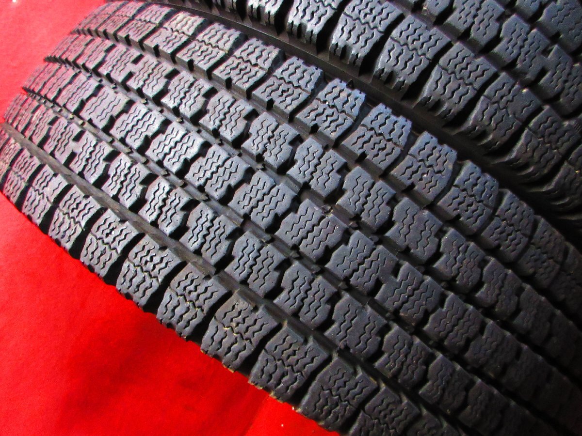 スタッドレス 2本 205/70R17.5 115/113N LT トーヨー TIRES DELVES M935 2022年 2トントラック エルフ キャンター ダイナ デュトロ★3242Y_画像2