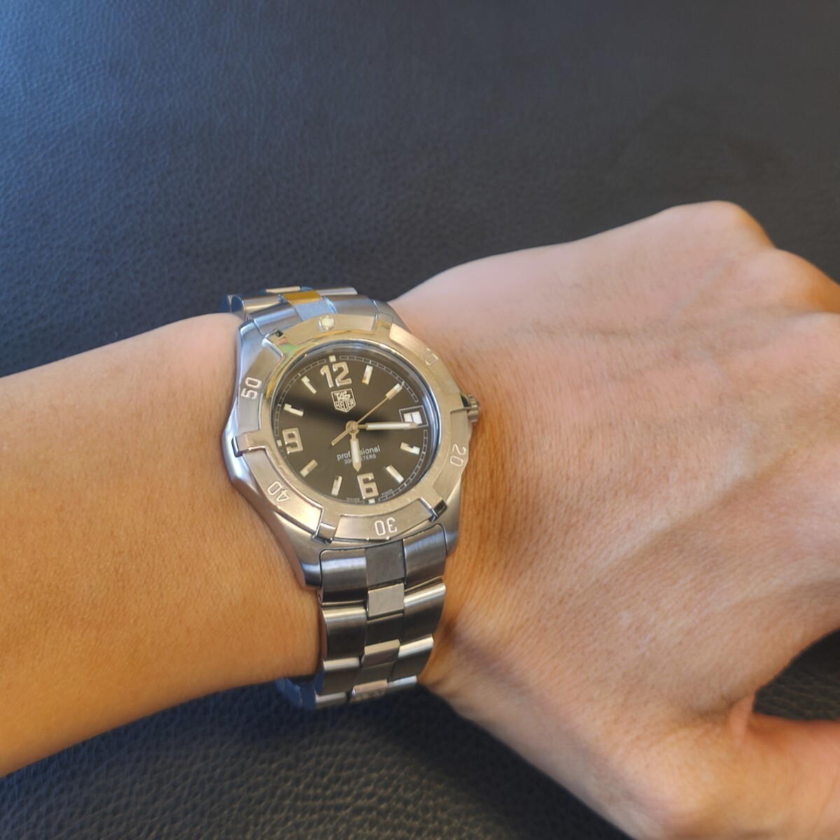 【1円〜】電池交換済 タグホイヤー エクスクルーシブ WN1110 黒文字盤 メンズ 腕時計 腕回り19.5cm ダイバーズ 稼働品 TAG HEUER_画像6