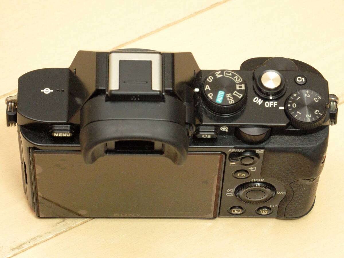 * первое поколение Sony SONY α7 Junk, источник питания не работает *