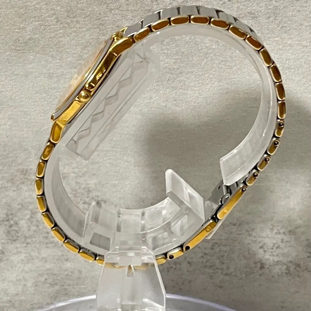 稼動品　イヴサンローラン　YSL 人気モデル　シャンパン　ラウンド　腕時計_画像2