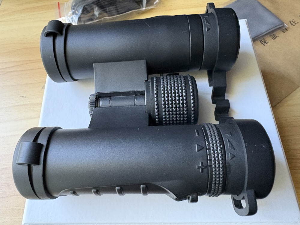 賞月観星　PLEASING HR8x25WP 双眼鏡_画像3