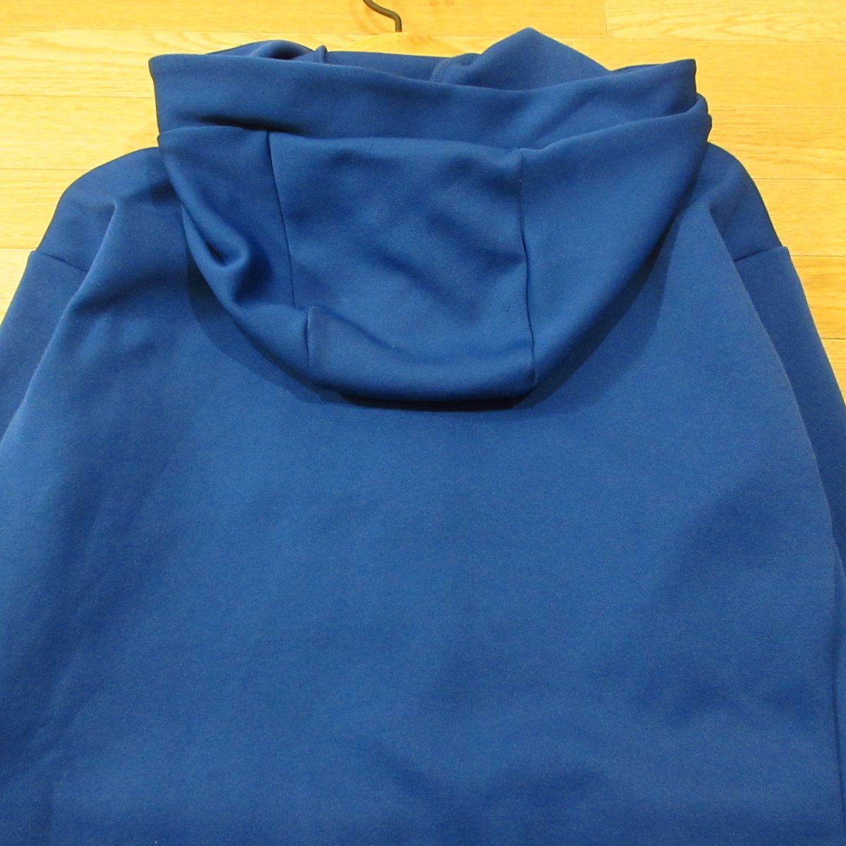 ◎極美品！DESCENTE MoveSport デサント DMMSJF11 ジャージ トレーニング ジャケット 防風 ストレッチ 秋冬 メンズ 青 ブルー S◆AA5431_画像4