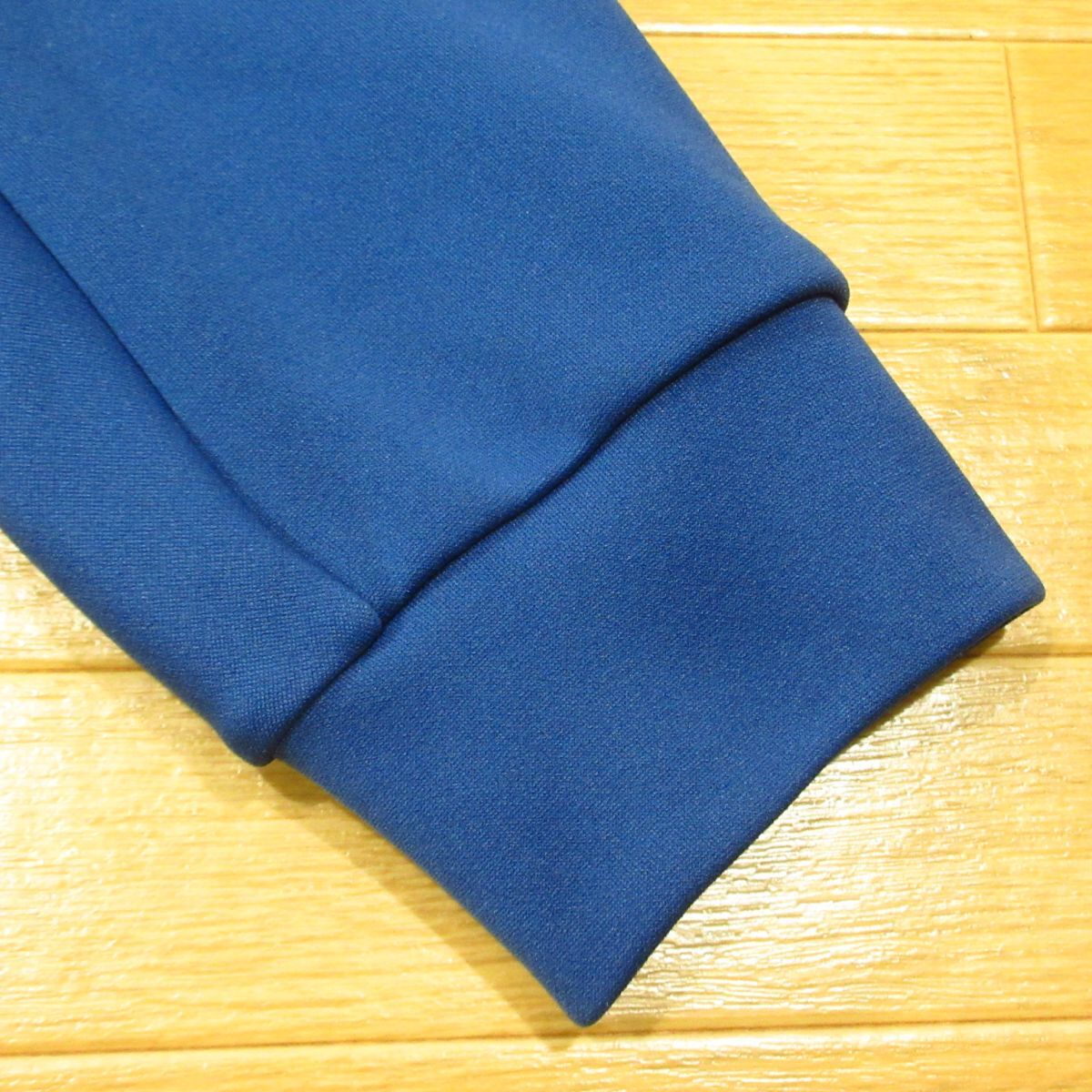 ◎極美品！DESCENTE MoveSport デサント DMMSJF11 ジャージ トレーニング ジャケット 防風 ストレッチ 秋冬 メンズ 青 ブルー S◆AA5431_画像5