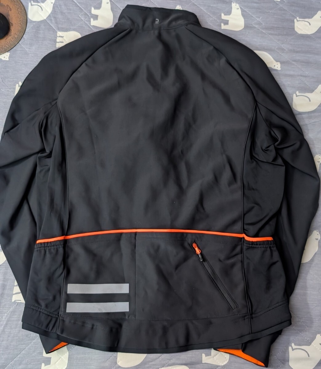 デカトロン　冬用サイクルジャケット　ポケット多い　ベンチレーション　サイズXL_画像2
