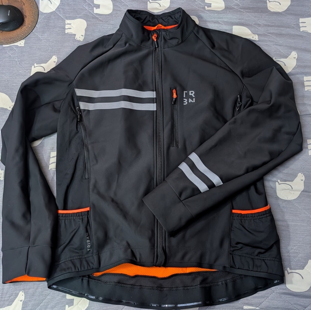 デカトロン　冬用サイクルジャケット　ポケット多い　ベンチレーション　サイズXL_画像1