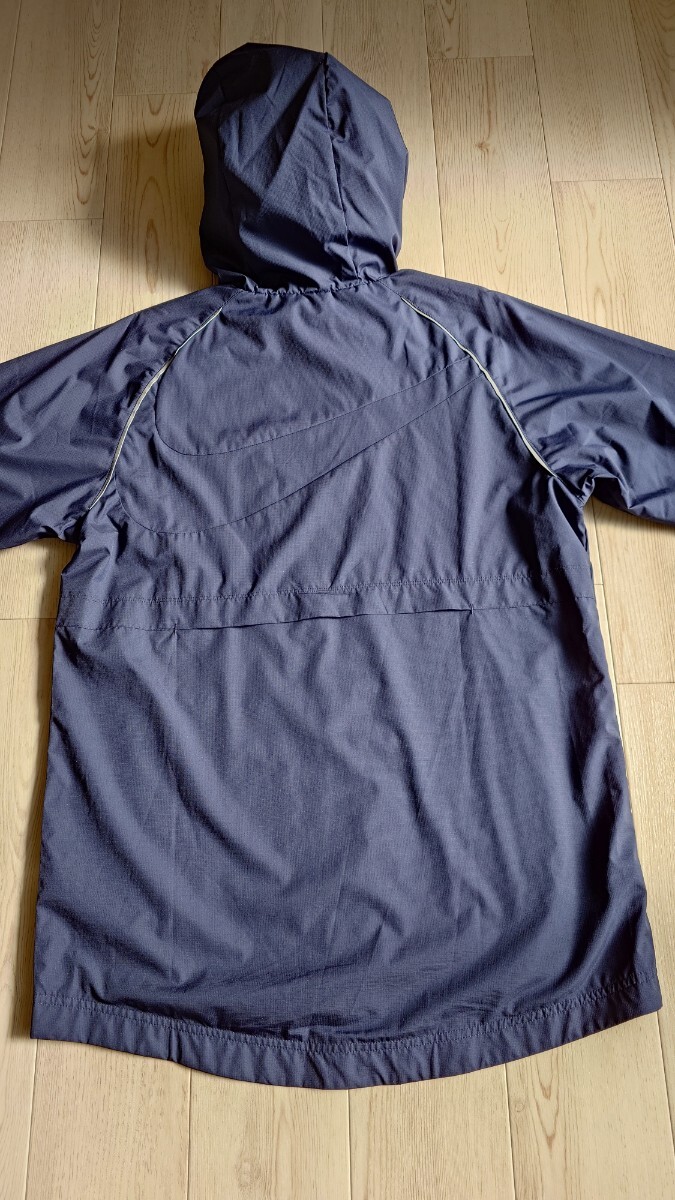 美品　ナイキ　NIKE　バルセロナ　バルサ　サッカー　FC　スペイン　 ウインドブレーカーパーカー　送料無料　ネイビー　DA2465-451_画像2