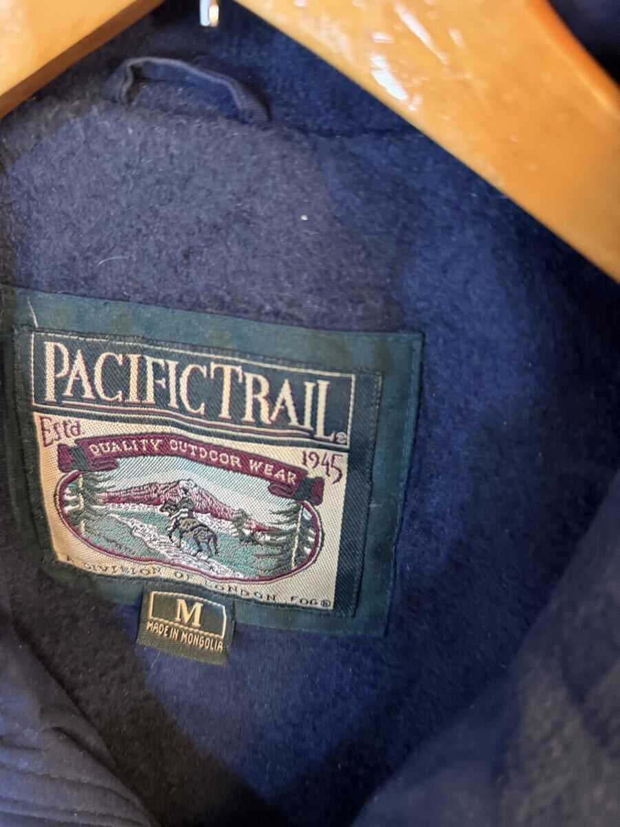 ブルゾン　裏地フリース系　サイズM大きめ L以上実寸　pacifictrail アウトドア　深緑系　アメリカ古着_画像2