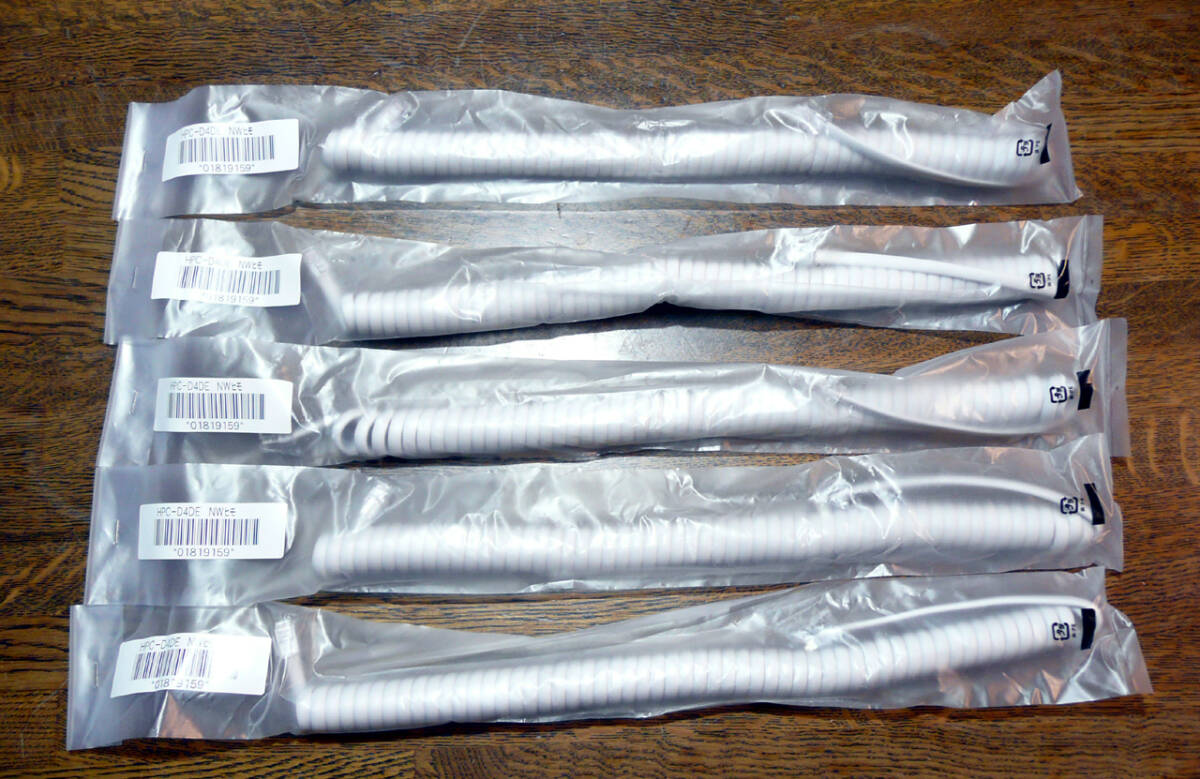 ★新品★ＮＴＴ純正　カールコード（白）５本セット★HPC-D4DE NWヒモ★NTT製ビジネスホン αGX αNX αNXⅡ αN1 αZX αZXⅡ用★_画像1