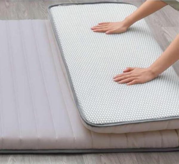 新入荷 * 90*190cm 上質 高反発 マットレス シングルサイズ 厚さ5cm 3層構造 凹凸加工 折りたたみ式 * ブルー_画像3