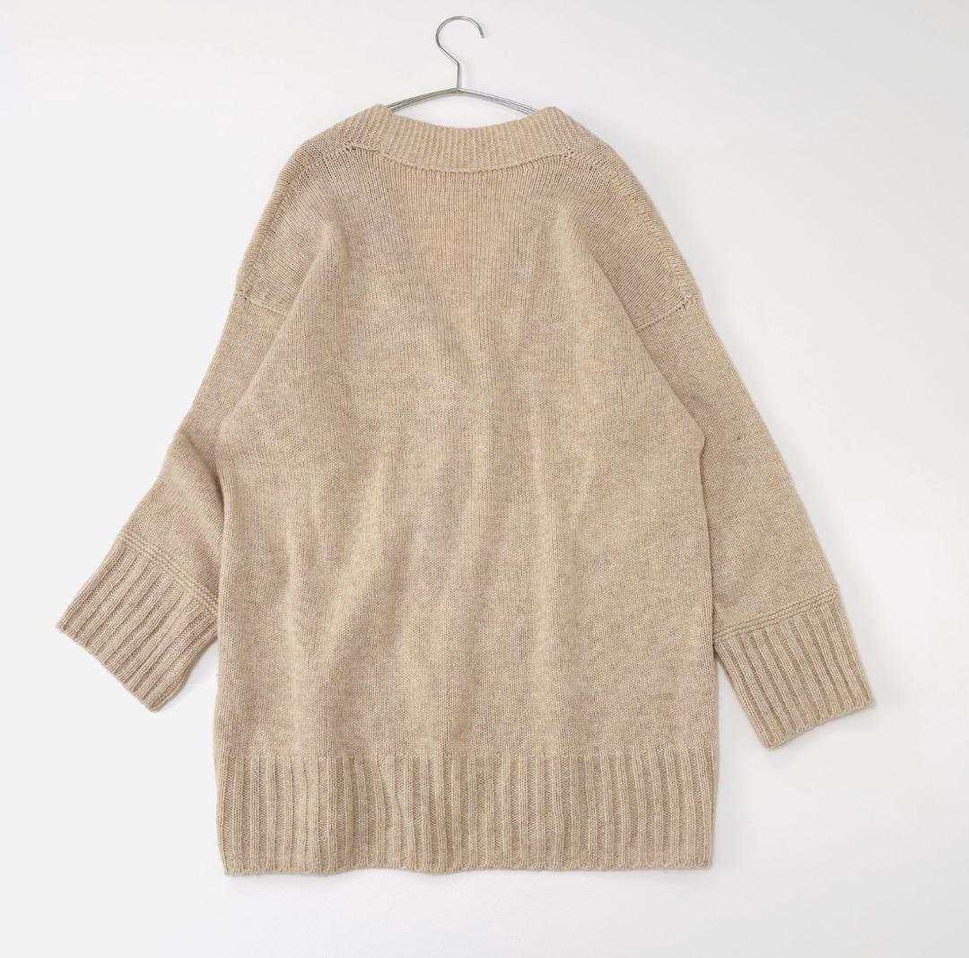 美品　INED イネド　Vネックカーディガン ベージュ ウール　軽量　ふわり　M_画像6