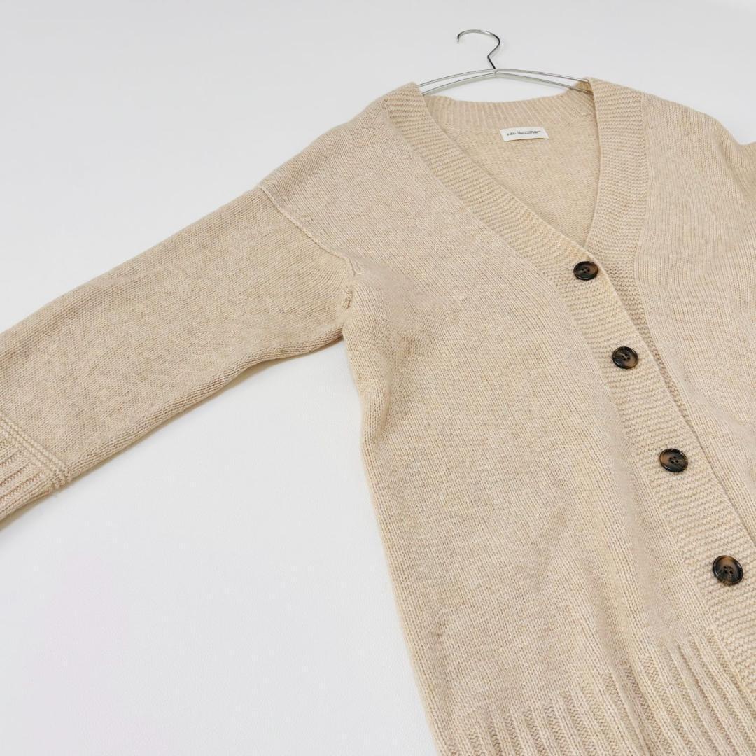美品　INED イネド　Vネックカーディガン ベージュ ウール　軽量　ふわり　M_画像10