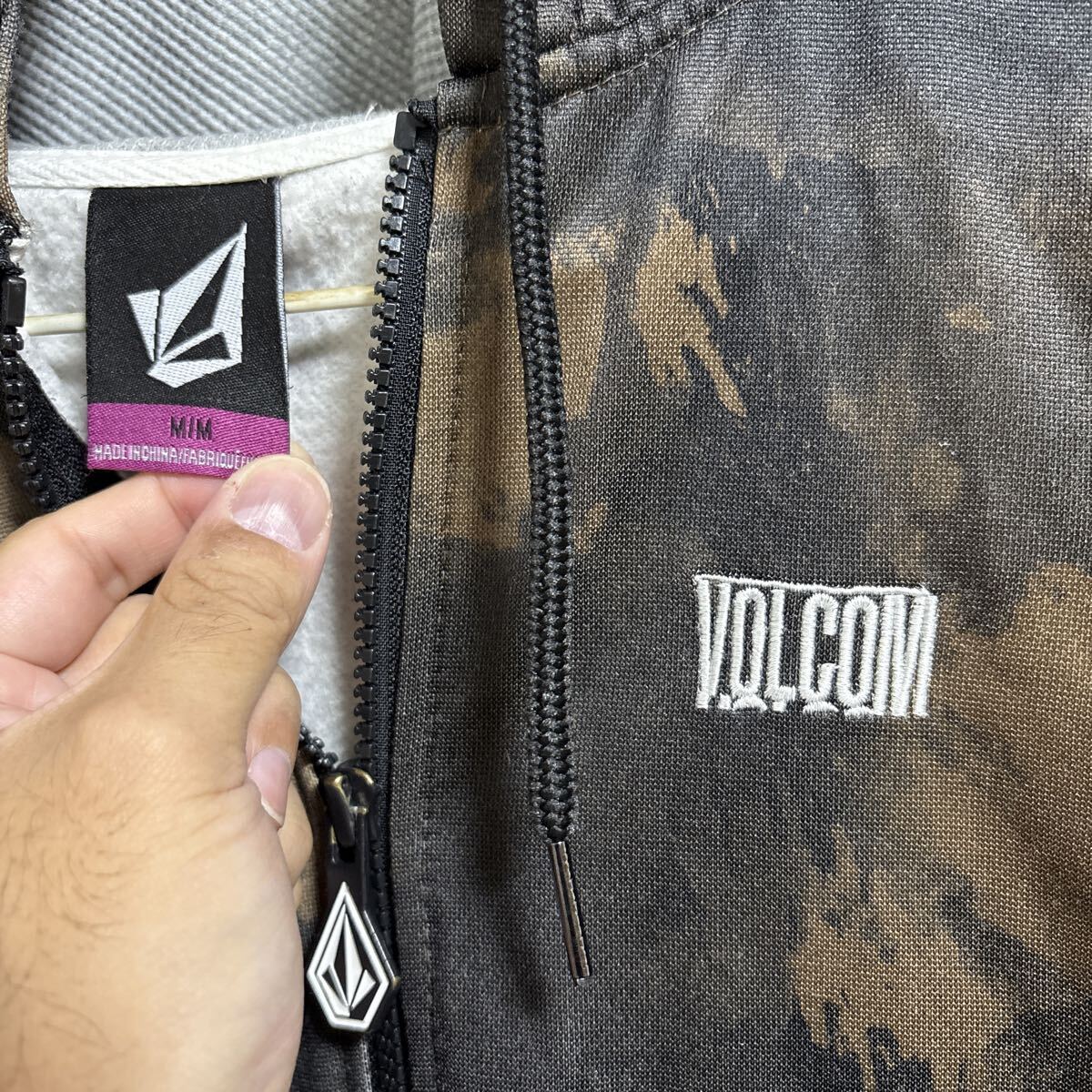  Volcom volcom M камуфляж Parker 