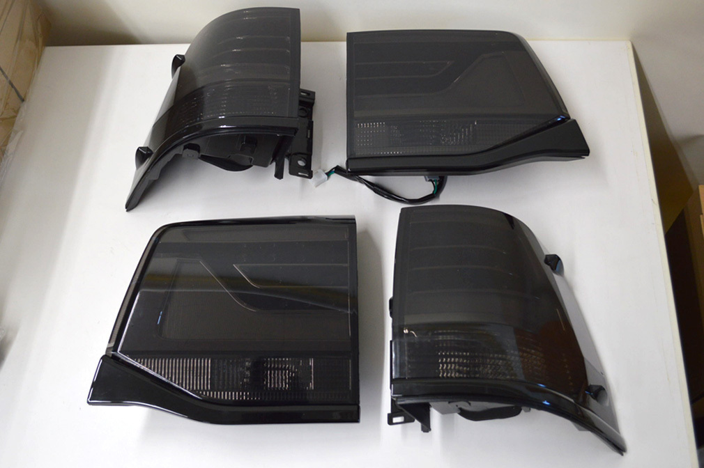 【処分品】LEDテールランプ トヨタ ランドクルーザー 200系 後期 スモークレンズ AP-RF114-SM 入数：1セット(左右)_画像3