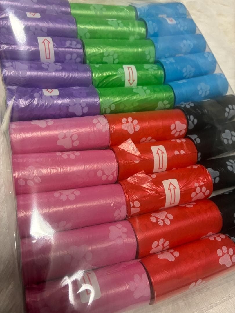 うんち袋 オムツ 肉球柄 ペット 赤ちゃん 防災 ロールタイプ 30本　マナー袋 大量 お得 消臭 お散歩 ベビー おむつ処理袋 にくきゅう柄_画像3