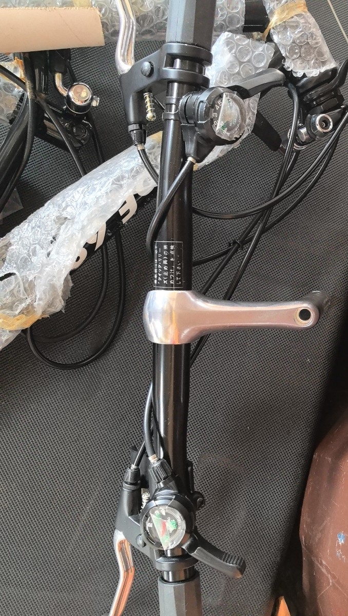 ★引取限定★ 未使用品 Redlof 折畳車 26インチ ATB ルドルフ 18SPEED ブラック 自転車_画像6