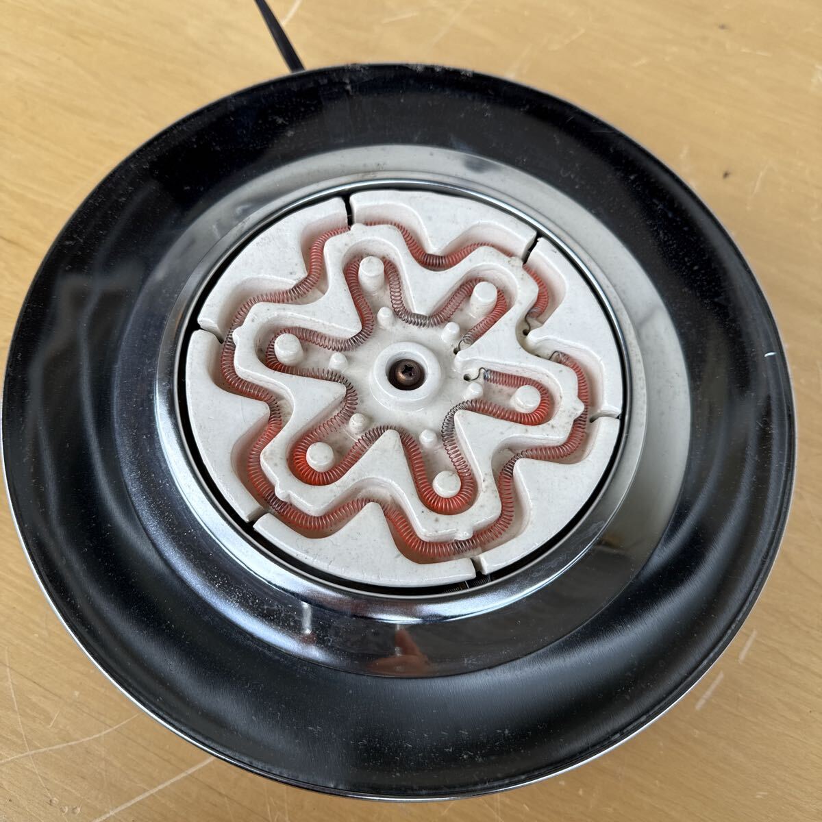 ナショナル　高能率600Wコンロ　丸型　NK-682 松下電気産業株式会社　赤　 昭和レトロ　電源動作確認済み_画像2