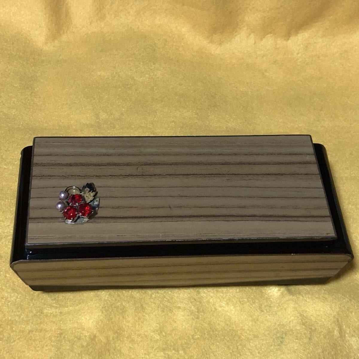  драгоценнный камень коробка из дерева Showa Retro музыкальная шкатулка ( искривление глаз неизвестен ) бардачок jue Reebok s