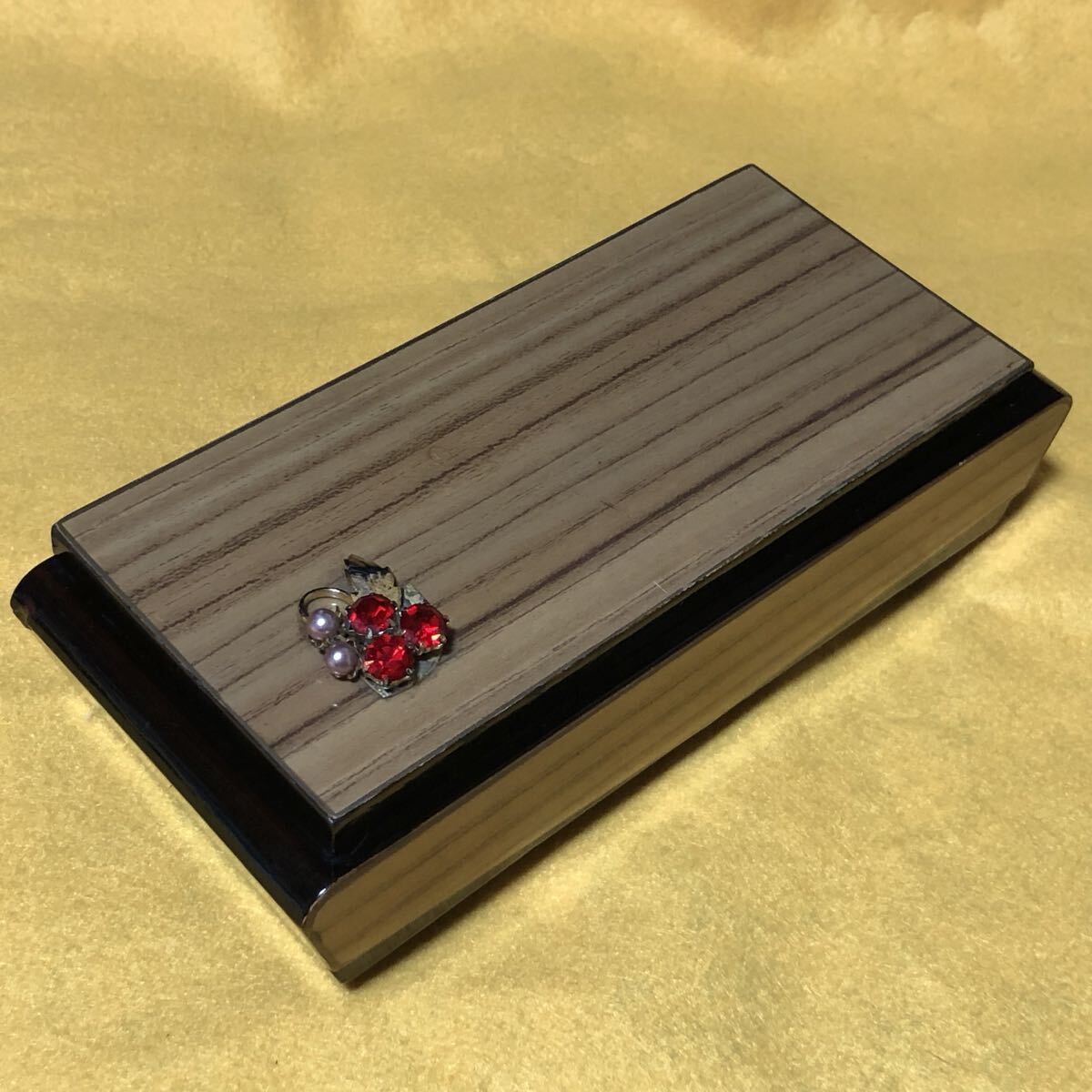  драгоценнный камень коробка из дерева Showa Retro музыкальная шкатулка ( искривление глаз неизвестен ) бардачок jue Reebok s