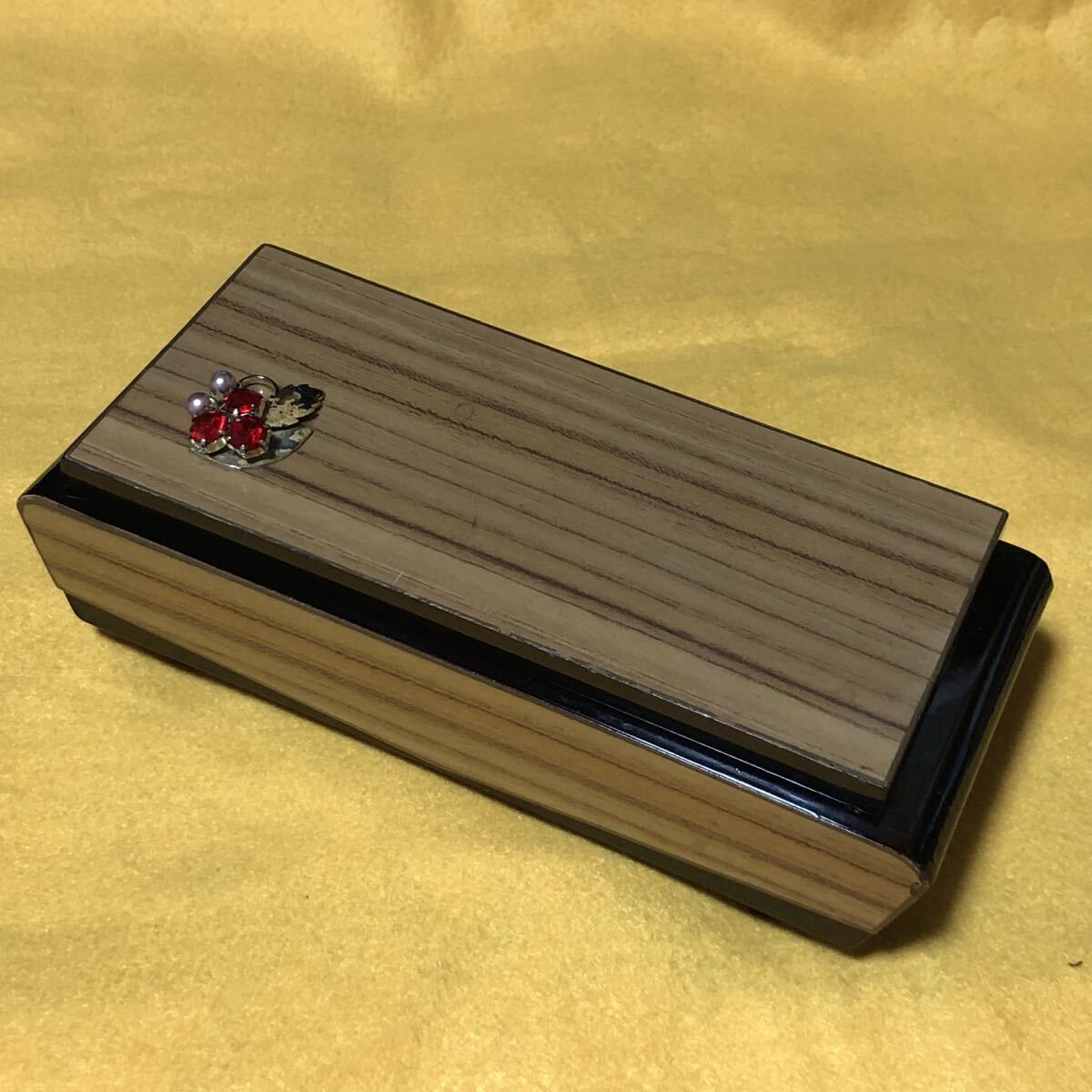  драгоценнный камень коробка из дерева Showa Retro музыкальная шкатулка ( искривление глаз неизвестен ) бардачок jue Reebok s