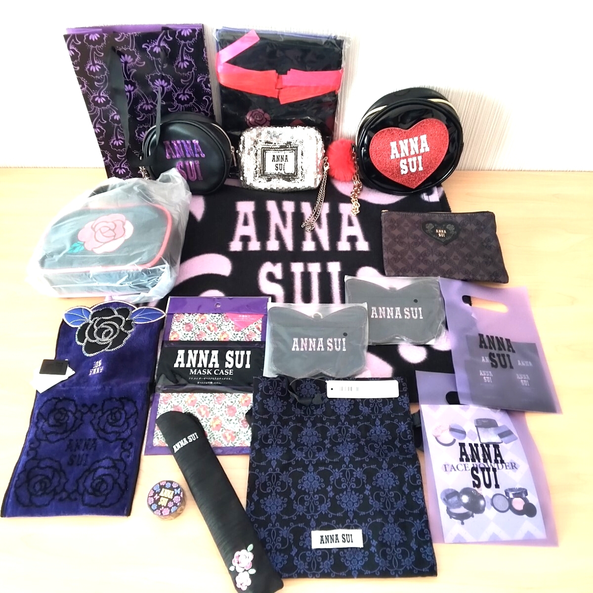 アナスイ　雑貨まとめ　ANNA SUI 　ポーチ　扇子　マスクケース　巾着袋　鏡　マスキングテープ　K−41_画像1