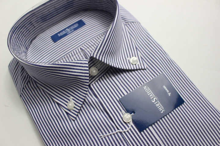 送料185円【新品】SHIRT STATION(山喜)　BDワイシャツ /オックスフォード/綿100％/イージーケア L(41-84) 紺/細ストライプ010/UND109(7C576_画像1
