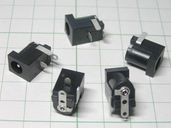 ☆☆ マル信無線 標準DCジャック 2.1mmφ-5.5mmφ 基板用 ☆☆_画像2