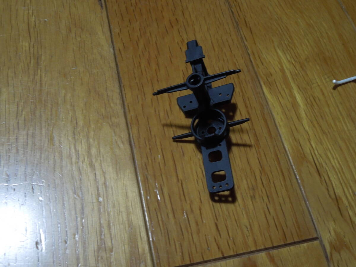 T-REX150　フレーム+脚+テールブーム+メインローターホルダー_画像5