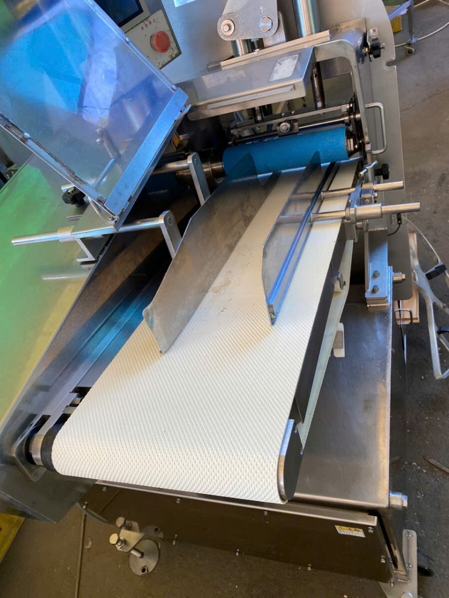 ワタナベフーマック WTD-300Ⅱ ビッグトルネード 食肉用スライサー ミートスライサー 食品加工 業務用 ベルトコンベア付き 三相200V_画像5