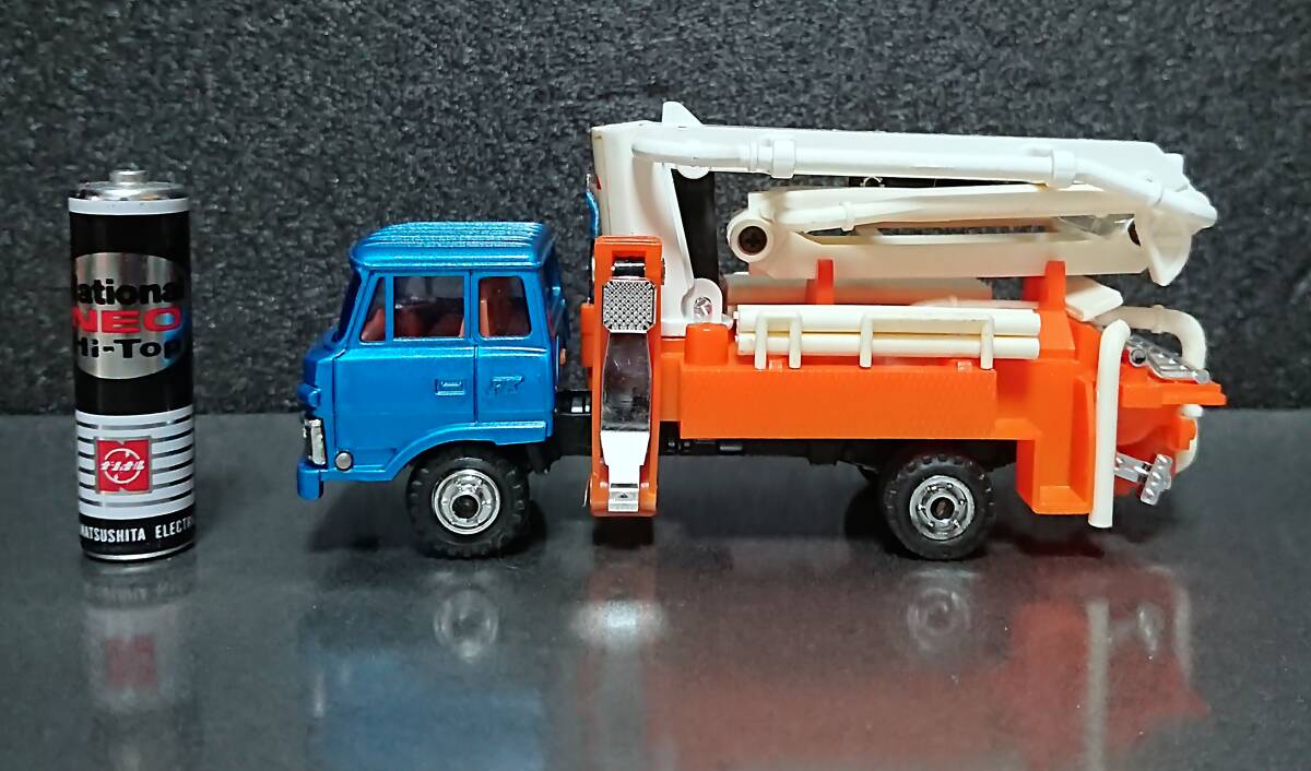 ☆ 未使用 可動部多数 1970～80年代 日本製 シンセイ 三菱 コンクリートポンプ車 ミニパワー JAPAN_画像7