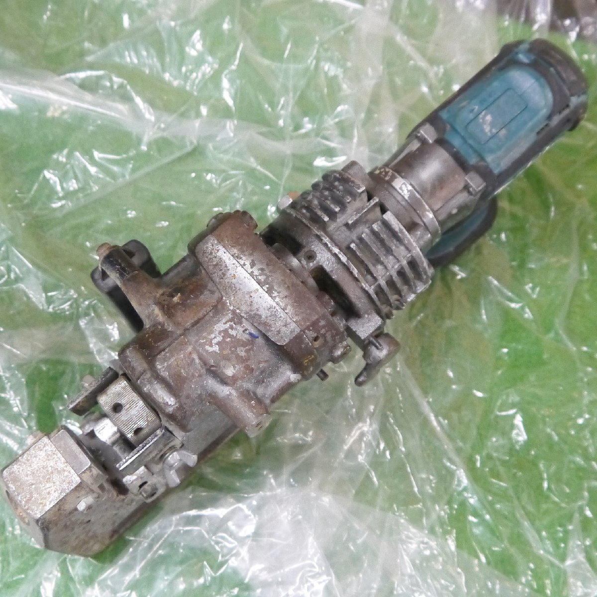 ★USED品 Ogura【オグラ HPC-206WDF コードレスパンチャー , マキタ BL1860B バッテリー 1個付属】_画像3