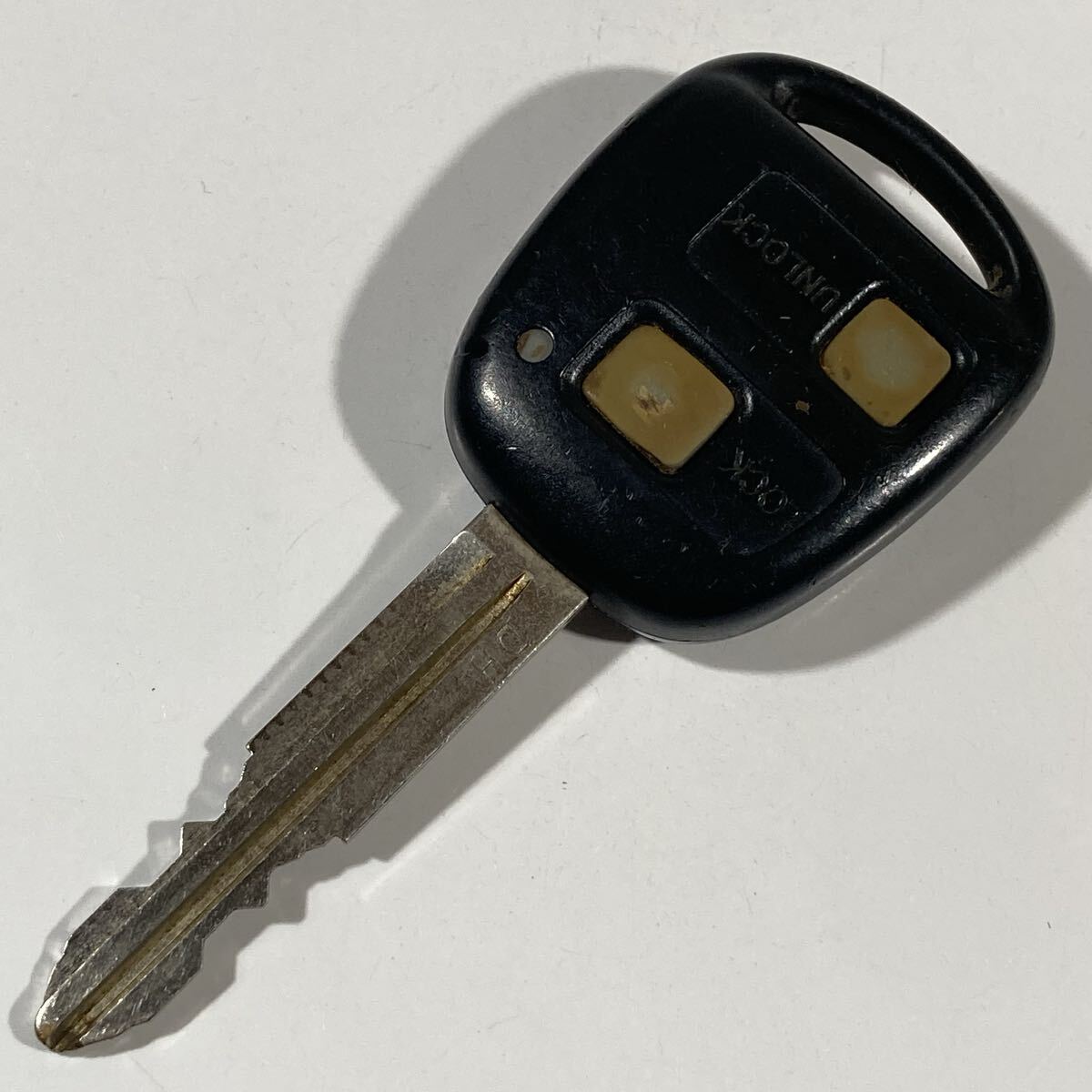 送料込 ダイハツ純正 S320G S330G アトレー L650S L660S ミラジーノ L550S L560S ムーブラテ 黒枠 2ボタン スマートキー キーレス MTI336J_画像1