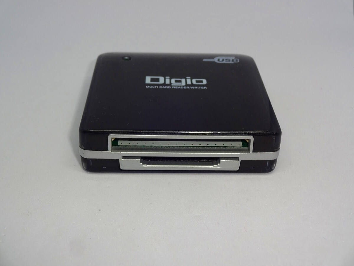 USB接続 カードリーダー LOAS CRW-7M24BK MS/CF/スマートメディア等対応_画像2