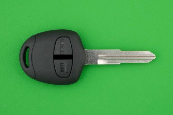 日産(ニッサン・三菱OEM車）・2ボタン・MIT11（M373）★デイズ・オッティ・クリッパー・キックス等★ キーレスリモコン用補修・交換用素材_画像2