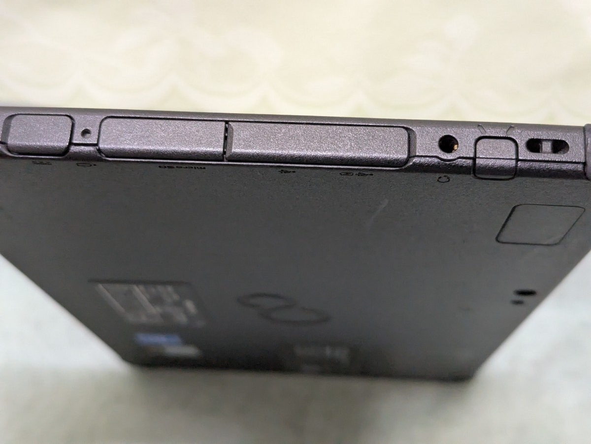 Fujitsu タブレット ARROWS Tab Q5010/DEG Celeron SSD 128GB / Windows11_画像5