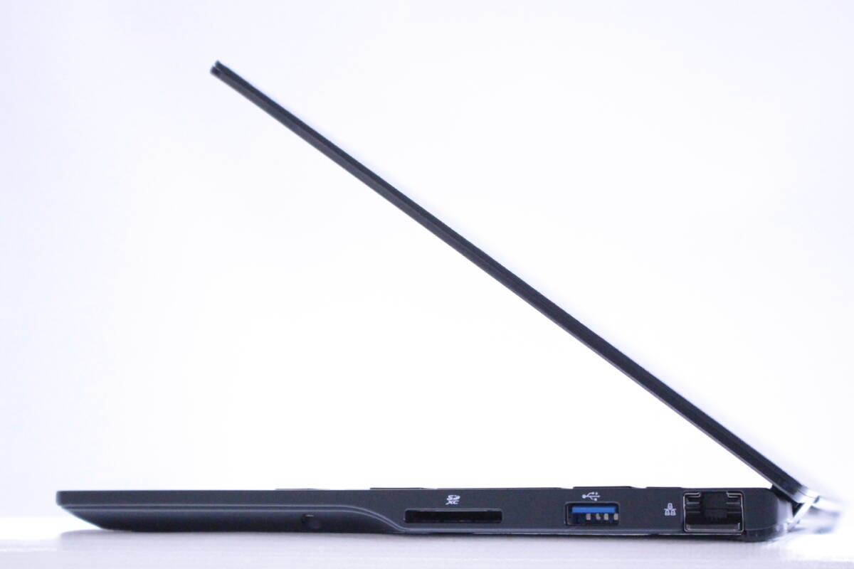 1円～ 薄軽量モデル 11世代Corei5 LIFEBOOK U9311/FX i5-1135G7 8G SSD256G 13.3FHD Wi-Fi6 顔認証 Windows11 薄型軽量 BBA評価_画像4