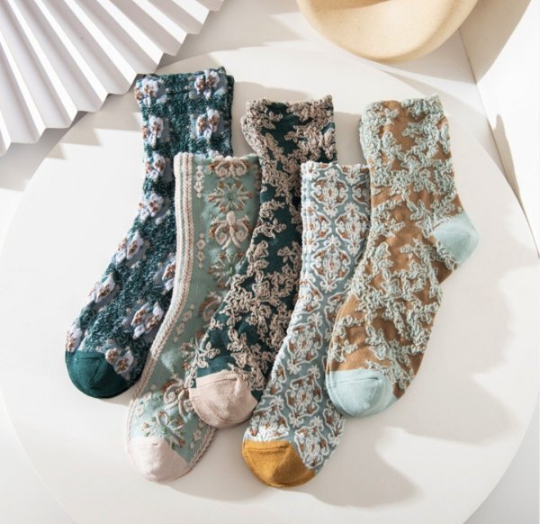 靴下 レディース クルーソックス 5足 セット おしゃれ 無地 ソックス 秋 冬 夏 春 花柄_画像1