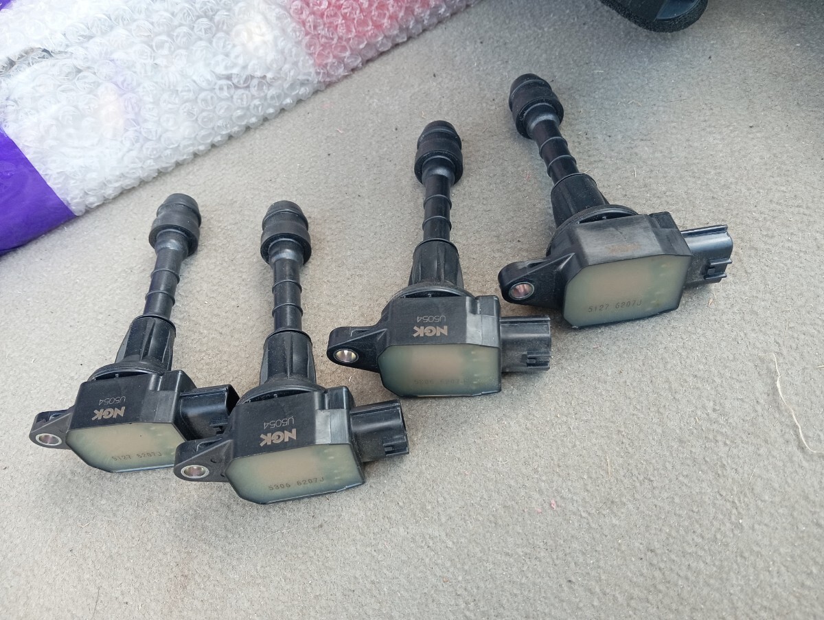 即決！即納！日産　Z11 キューブ　 DBA-BZ11　イグニッションコイル　NGK製　4本セットほぼ新品　ダイレクトコイル　BZ11 YZ11 Z12 NZ12_画像1