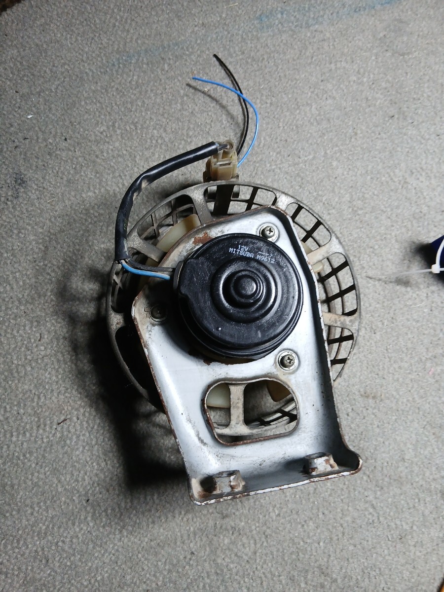 即決!即納!サンバートラック エンジンルームクーリングファン TT1/TT2/TV1/TV2/TW1/TW2 クーリンクモーター クーリングファン サンバーバン_画像1