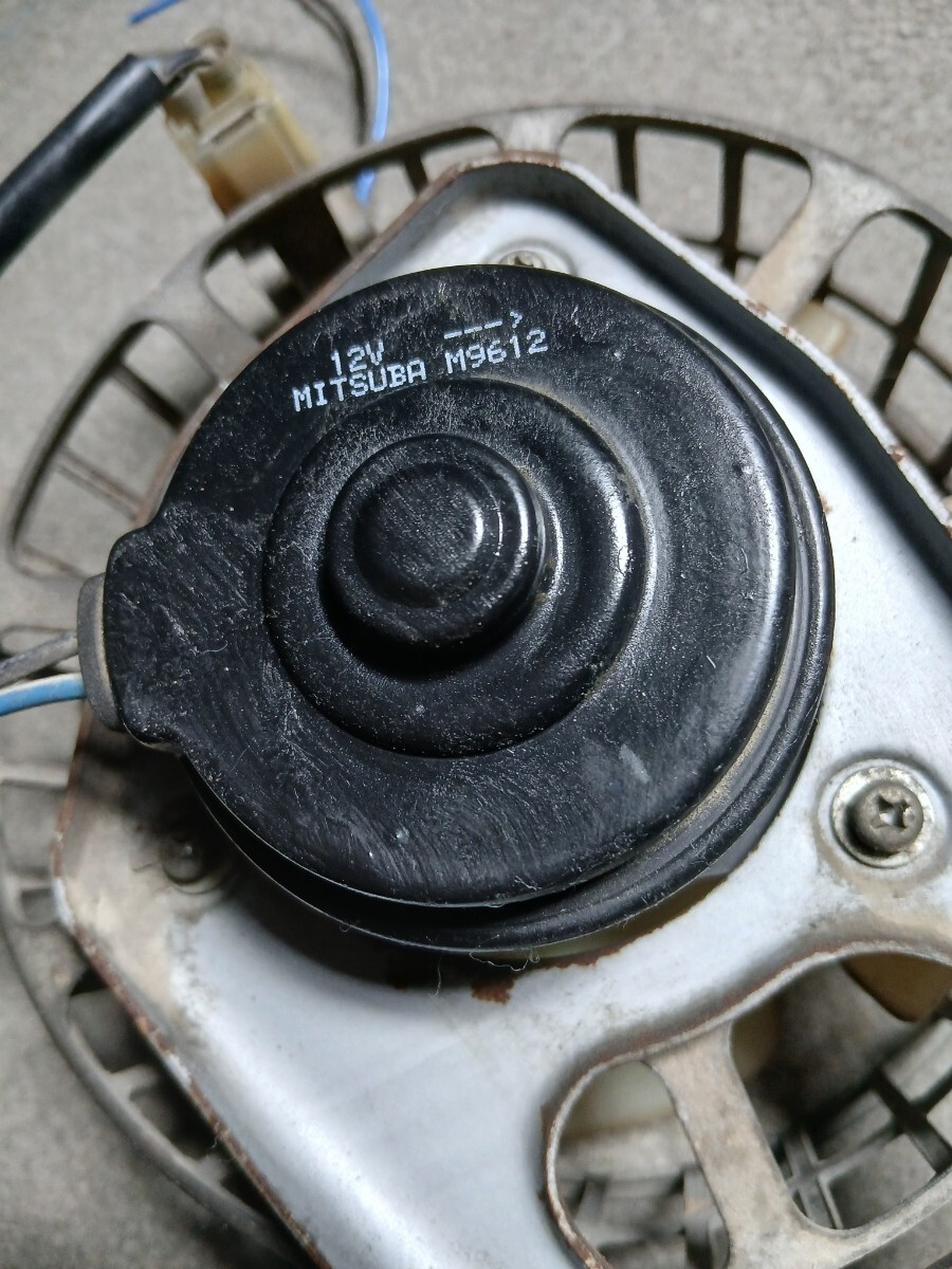 即決!即納!サンバートラック エンジンルームクーリングファン TT1/TT2/TV1/TV2/TW1/TW2 クーリンクモーター クーリングファン サンバーバン_画像3