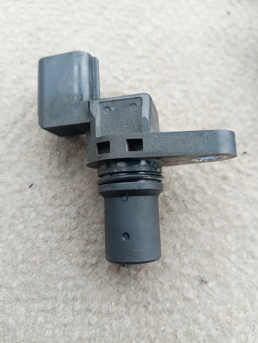 即決！即納！サンバートラック カムポジセンサー　カムセンサー　サンバーバン TT1/TT2/TV1/TV2/TW1/TW2　EBD-TT1 LE-TT1_画像2